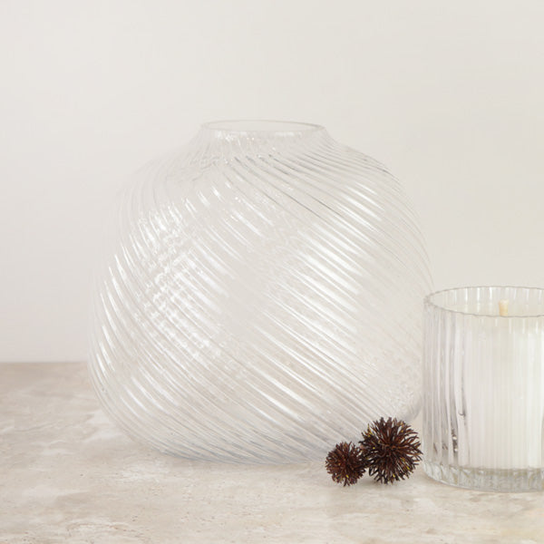 Vase Glass-Ribbed Medium